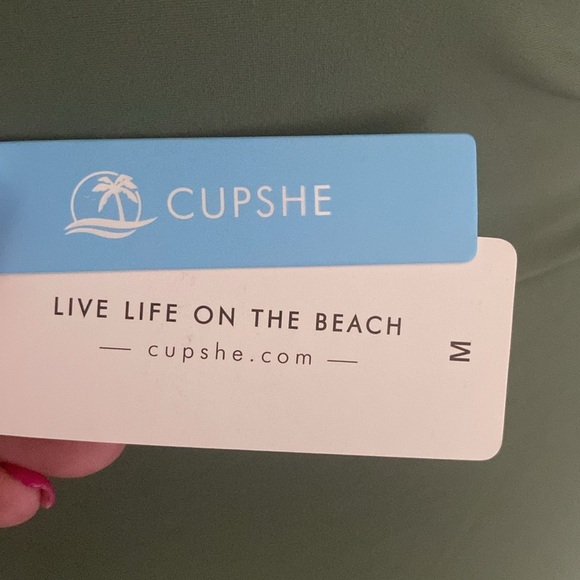 Sage Green One Piece Swimsuit V-Neck Ruched Front Adjustable Straps M NWT Cupshe - Picture 8 of 8